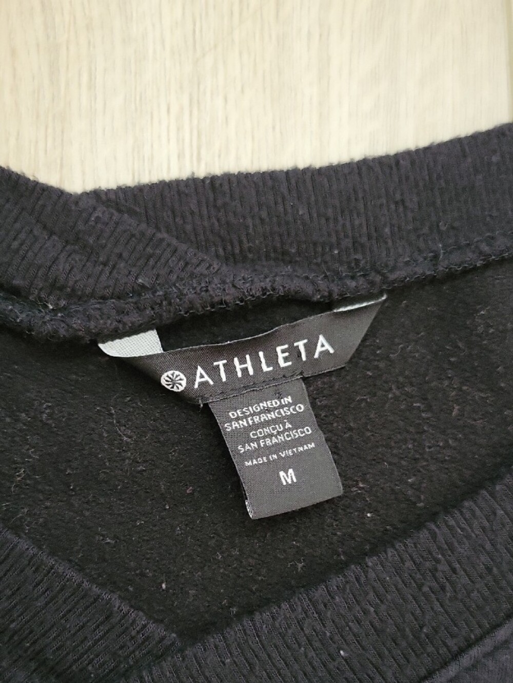 Athleta Black V-Neck Women's Sweater - Picture 2 of 2